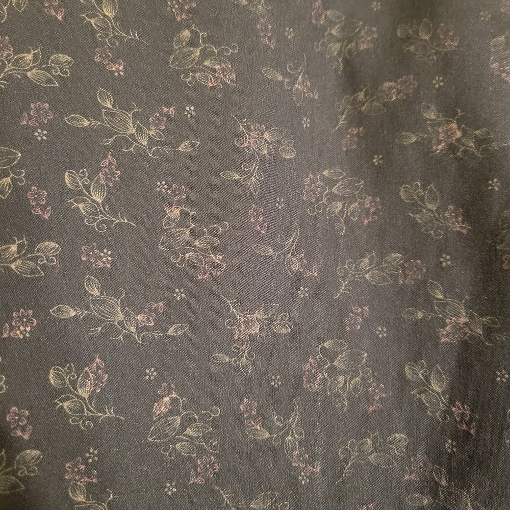 Pants - Picture 4 of 5